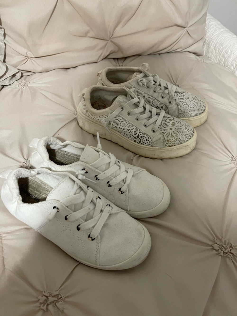 Casual Lace & Canvas Sneakers in Light Beige/Cream